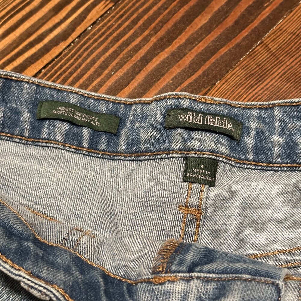 Wild Fable Womens Size 4 High Rise Cutoff Denim Shorts 4-Pocket Loop Stone Wash - Picture 3 of 6